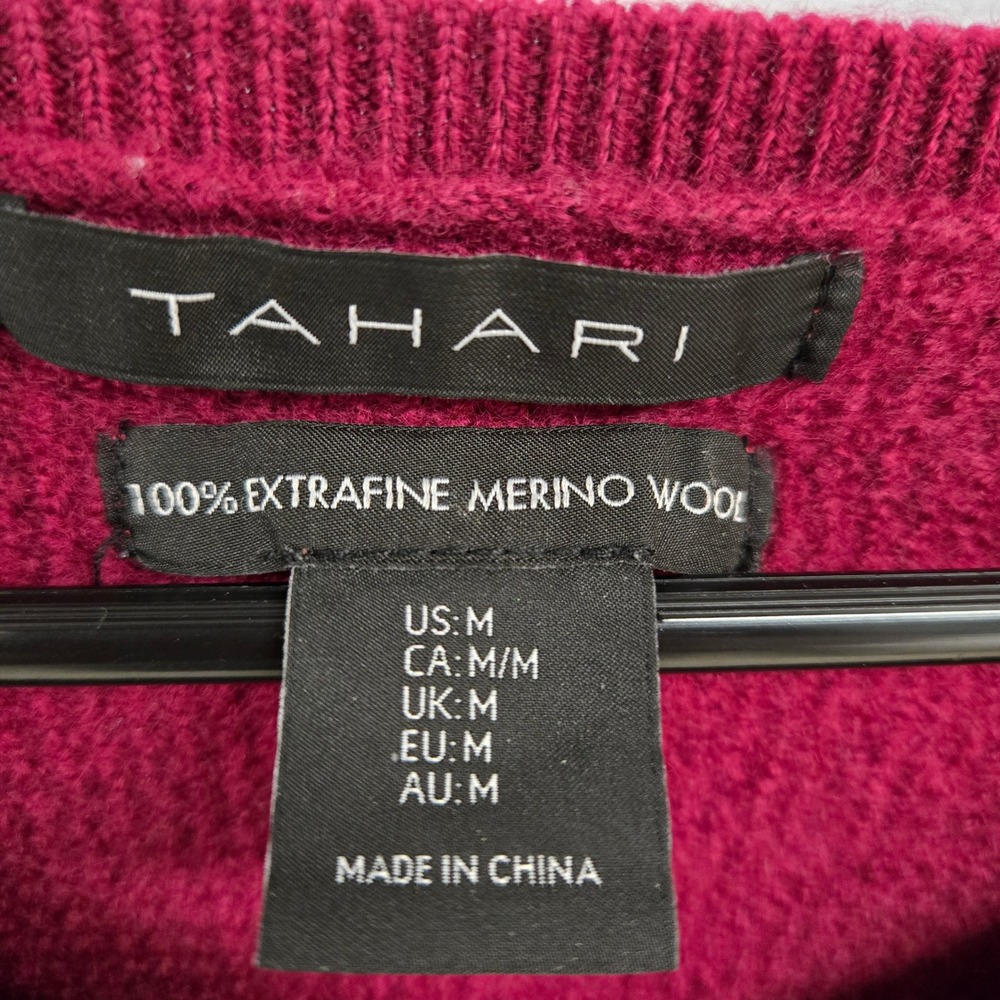 Tahari Womens 100% Extrafine Merino Wool Berry Pink V-Neck Sweater Size M Luxury - Picture 5 of 8